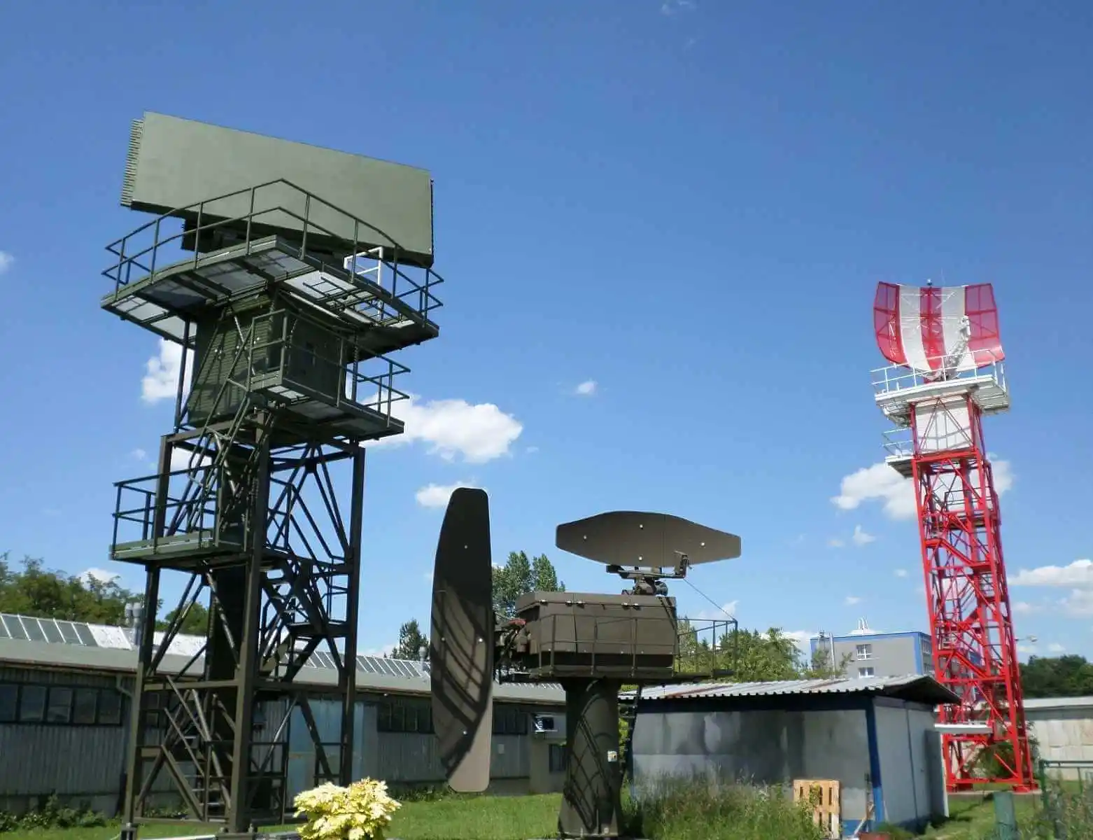 Výrobce radarů a radiolokátorů dodá nové radary maďarskému vojenskému letectvu